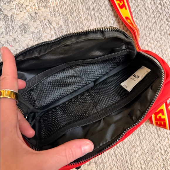 Red Chiefs Logo Clutch Wristlet - Picture 4 of 4